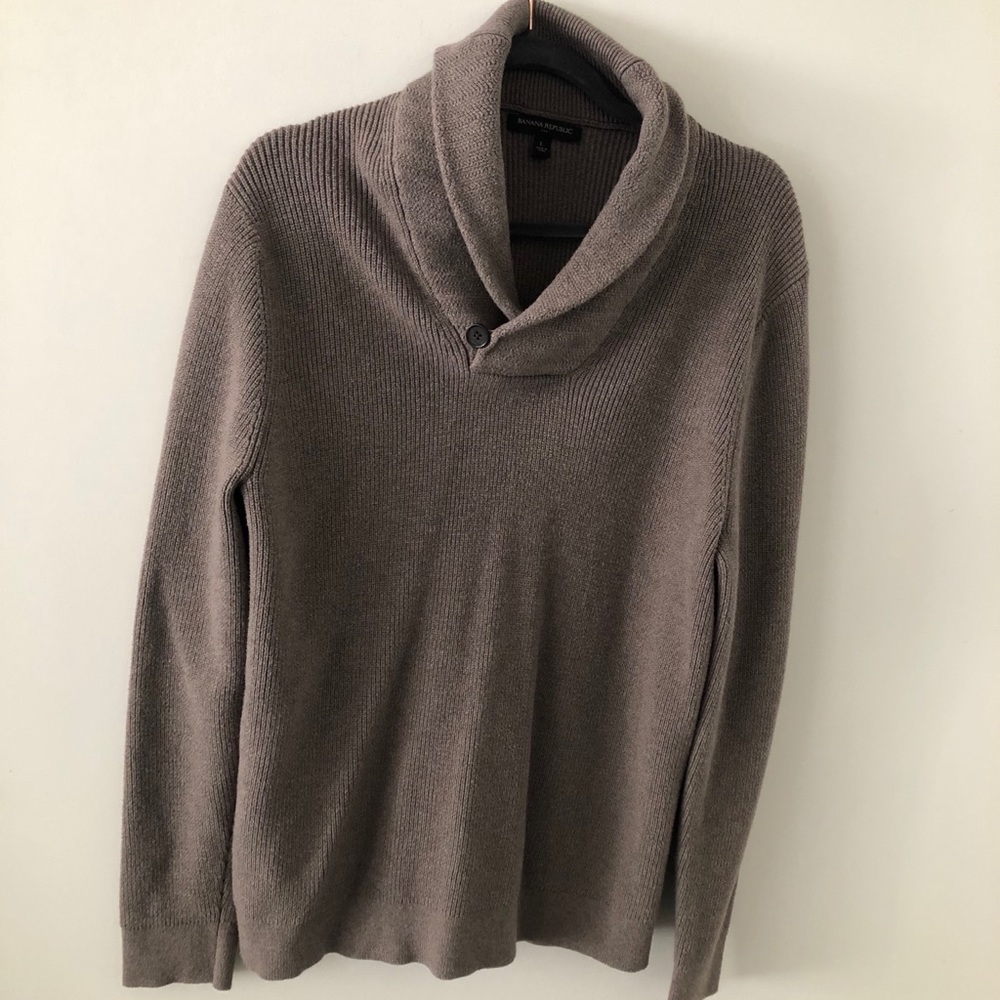 Men’s Round Neck Sweater